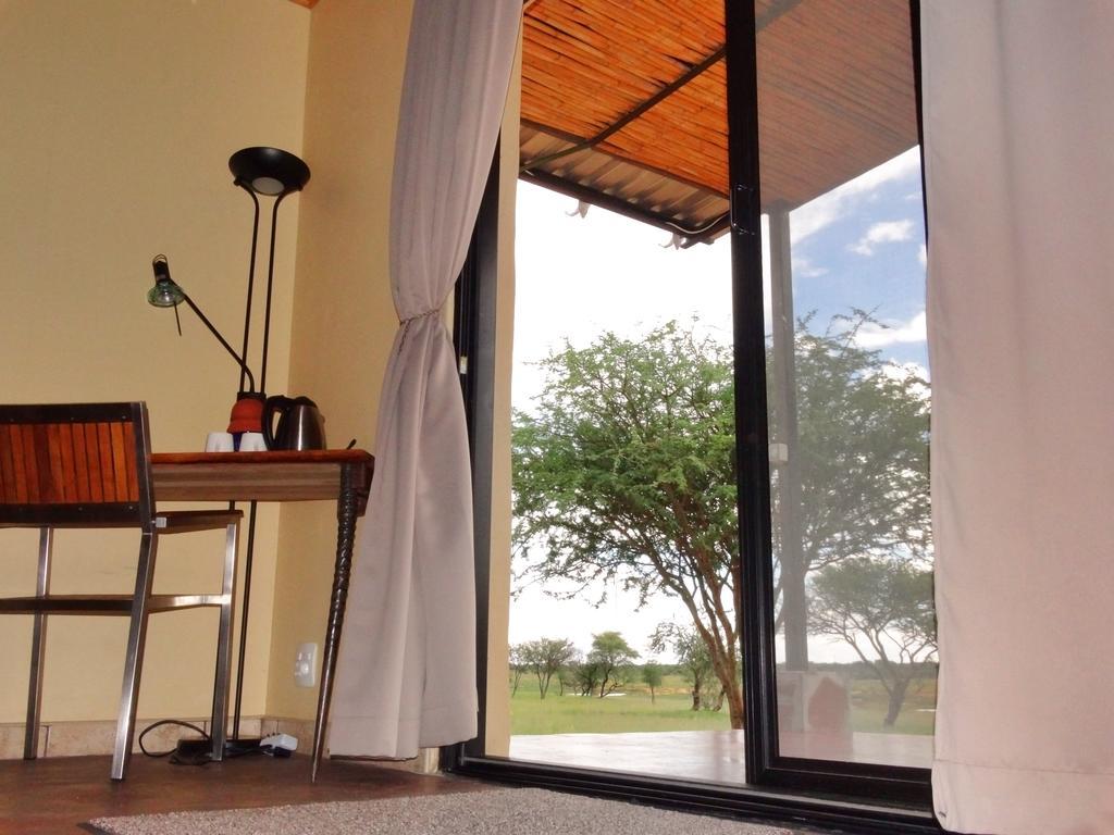 Ovita Wildlife Restcamp Okazize Habitación foto